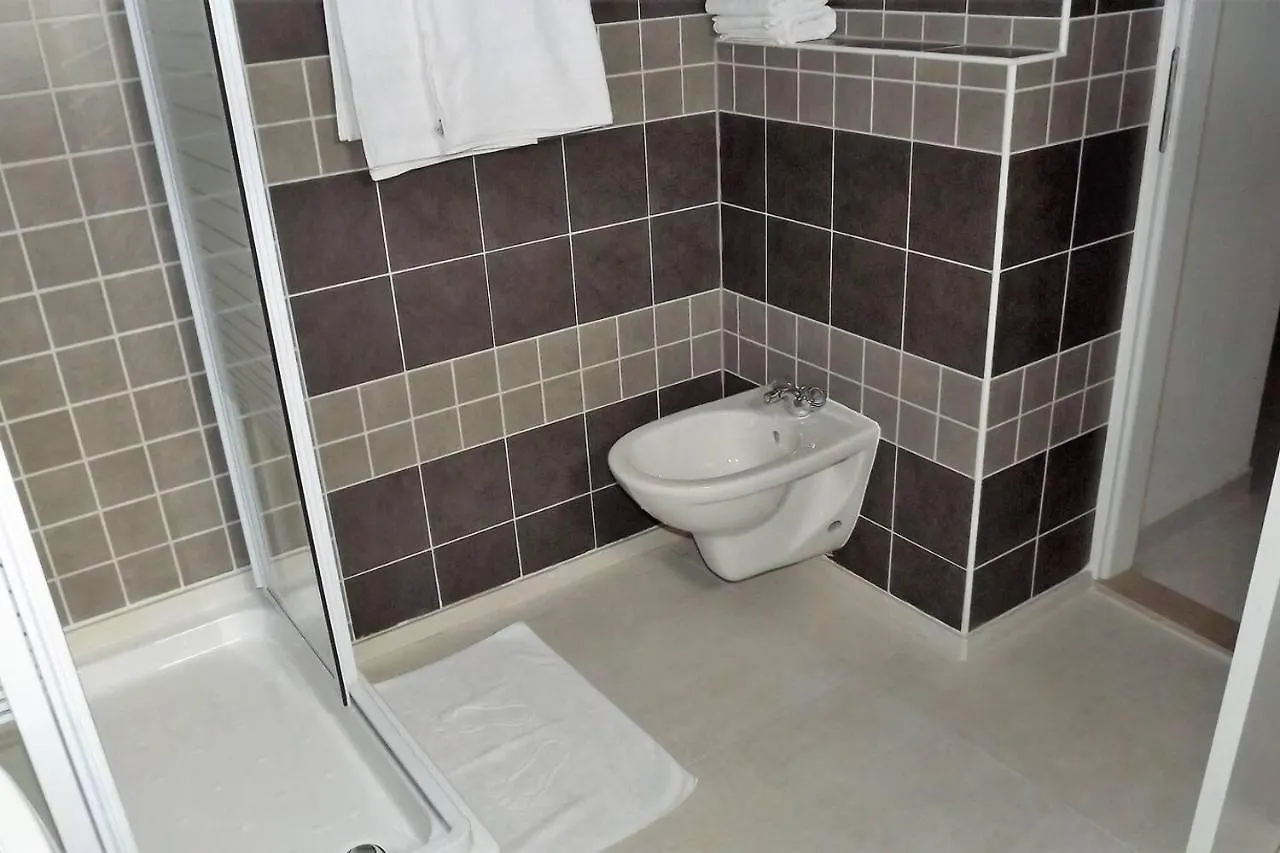 Apartment 4 Sleeps 4 Guests Split